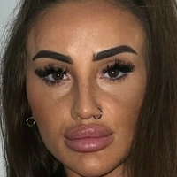 Abbie Turner Nue