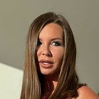 Adela Smajic Nue