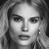 Alena Blohm Nue