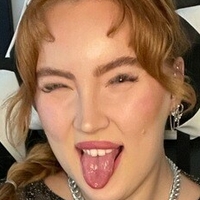 Amber Roes Nue