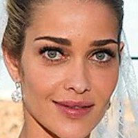 Ana Beatriz Barros Nue