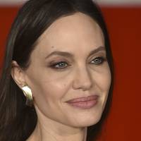 Angelina Jolie Nue