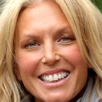 Annalise Braakensiek Nue