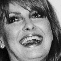 Anneka Di Lorenzo Nue