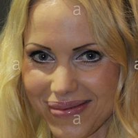 Annina Ucatis Nue