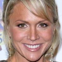 Barbara Alyn Woods Nue