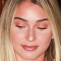 Camaryn Swanson Nue