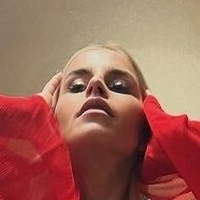Caro Daur Nue