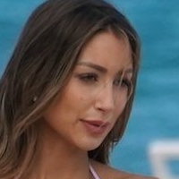 Caroline Einhoff Nue