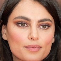 Catrinel Menghia Nue