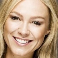 Christina Hallett Nue