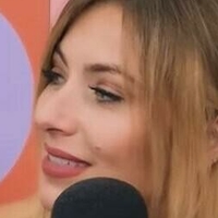Comedienne Annie Lederman Nue
