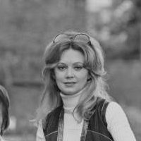 Elaine Taylor Nue