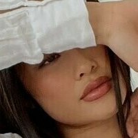 Elaine Thi Nue