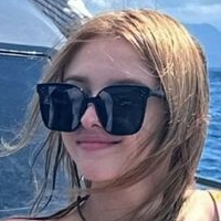 Elina Karimova Nue