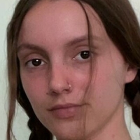 Elly Sykes Nue