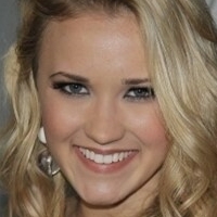 Emily Osment - Fakes Nue