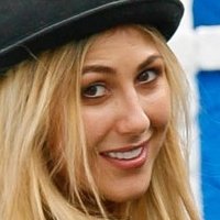 Emma Slater Nue