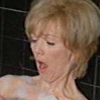 Gilly Grant Nue