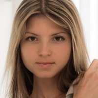 Gina Gerson Nue