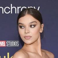 Hailee Steinfeld Nue