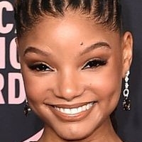 Halle Bailey Nue
