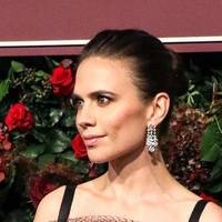 Hayley Atwell Nue