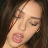 hiitssenya Nue