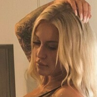 Holli Gustafson Nue