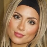 Holly Annabelle-Taylor Nue