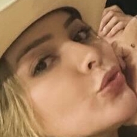 Isabela Spindola Nue