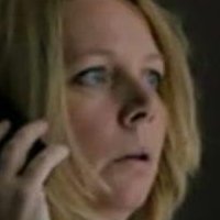 Joanna Scanlan Nue