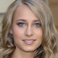 Julia Rosnowska Nue