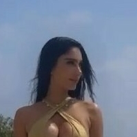 Katlin Arias Nue