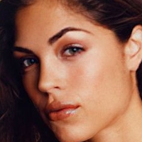 Kelly Thiebaud Nue