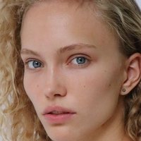 Kim Van der Laan Nue
