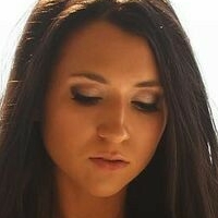 Kristie Barker Nue