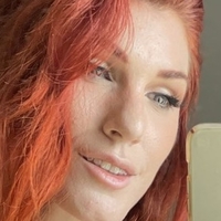 laraloxley Nue