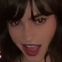 Lauren Donzis Nue