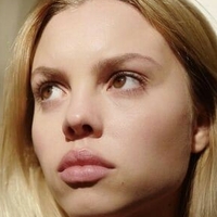 Lea Zoe Voss Nue