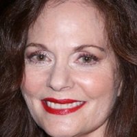 Lesley Ann Warren Nue