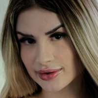 Leticia Marches Nue