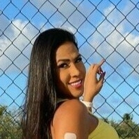 Lia Ferraz  Nue