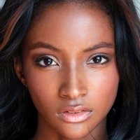 Lindsey Scott Nue