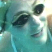 Liz Barker Nue