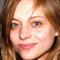 Lizzie Brocheré Nue