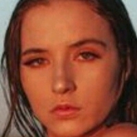 Maddy Woodroff Nue