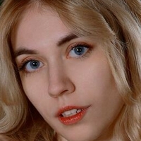 Mia Muse Nue