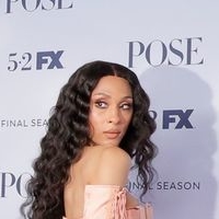 Mj Rodriguez Nue