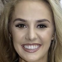 Mollie Winnard Nue